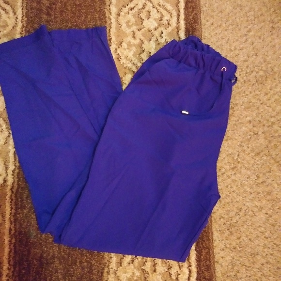 Pants - Picture 2 of 3